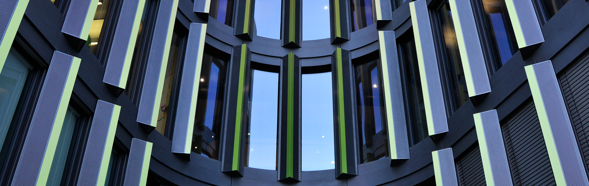 Przyjaciele ze studiów zawdzięczają mu wiedzę, że aby odnieść sukces trzeba wziąć los w swoje ręce.